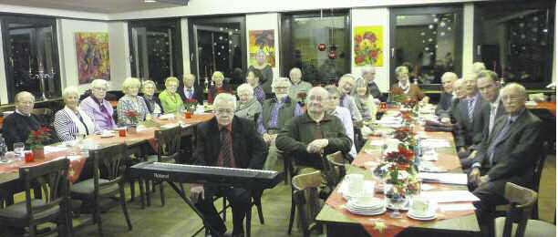 Im Festsaal der Friedenskruges: Mitglieder und Gäste der Gruppe Münster feierten gemeinsam.